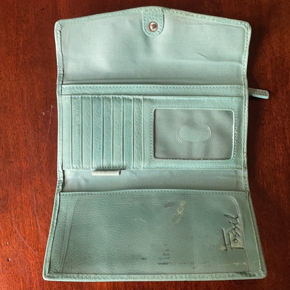 Fossil Blue-Toned Genuine Leather Wallet - Picture 5 of 7